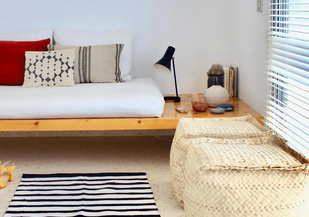 Beach Hideaway Apartment With Modernist Design Santa Cruz de Tenerife